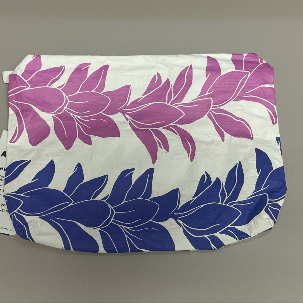 Aloha Collection Small Pouch - Picture 2 of 3